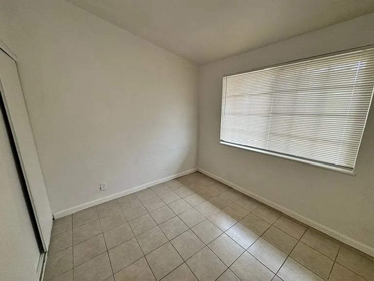 44733 Foxton Ave — Photo 9