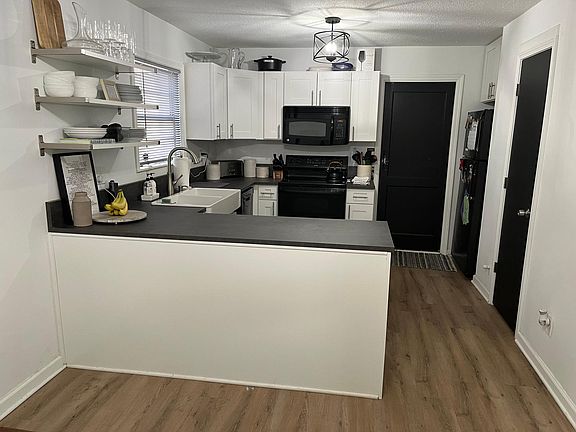 Kitchen, all appliances included