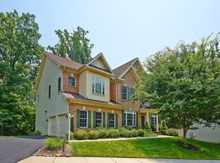 8531 Gallahan Ct, Alexandria, VA 22309