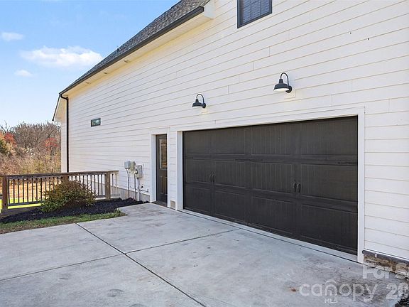 5th image of 842 Patterson Farm Rd