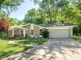 4 Thornway Ct, Saint Peters, MO 63376