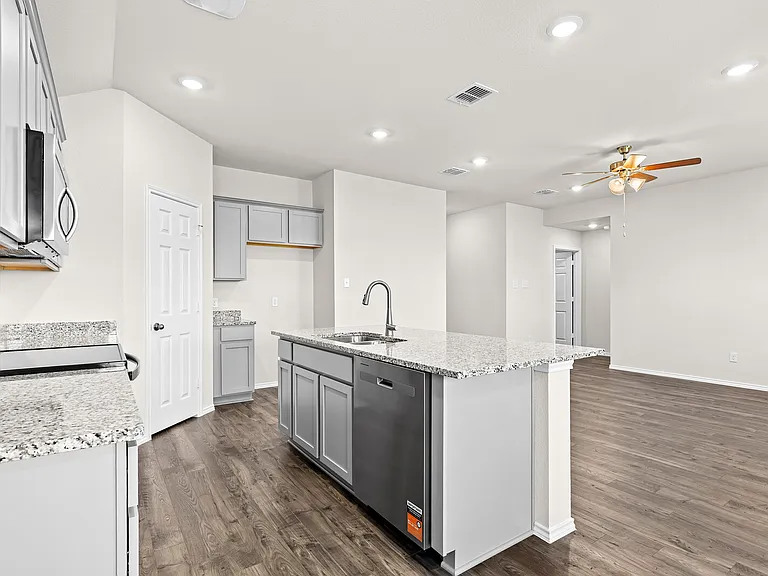 10408 Neptune Ct — Photo 5