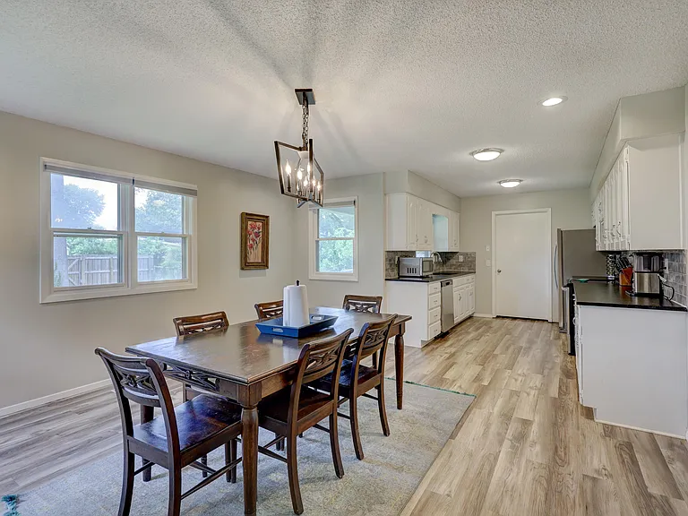 1116 Roosevelt Ave — Photo 14