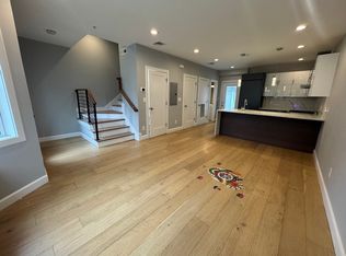 48 Robey St, Roxbury, MA 02119