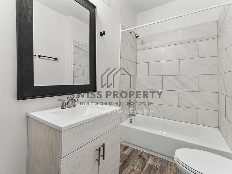 1339 Mooberry St — Photo 22