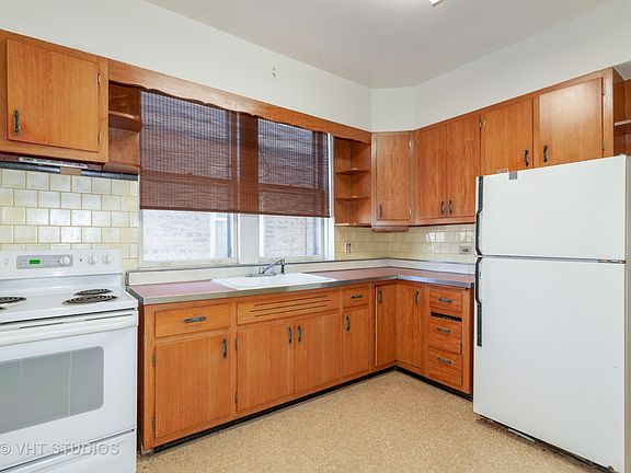 3rd image of 5520 W Agatite Ave