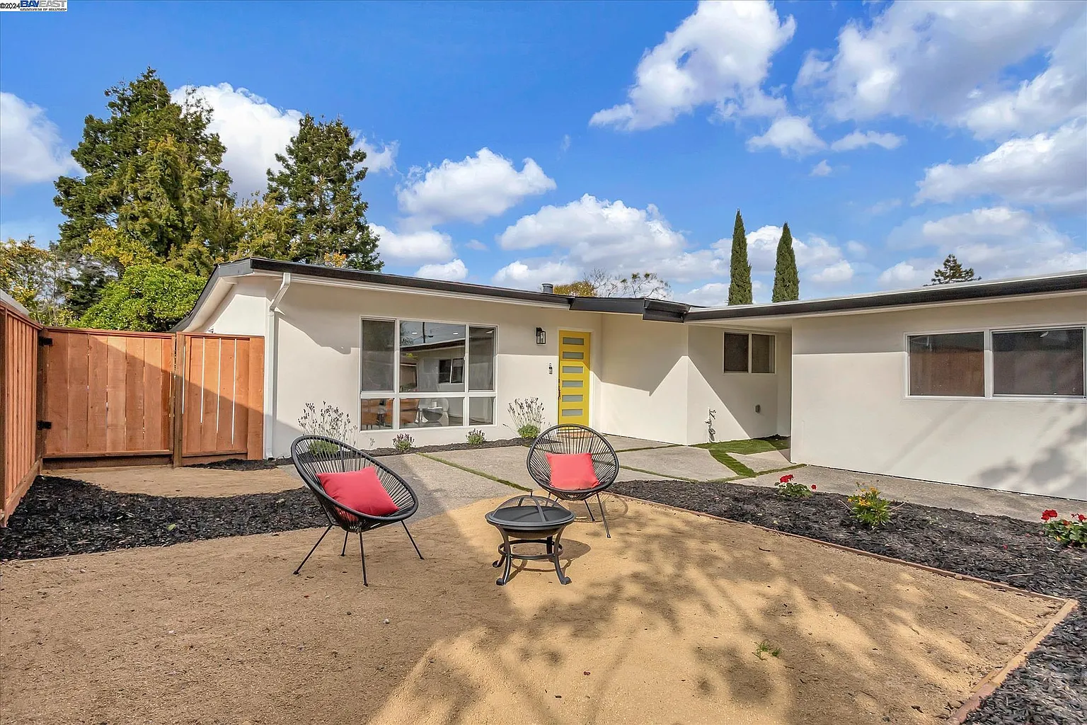 37746 Mosswood Dr photo 1