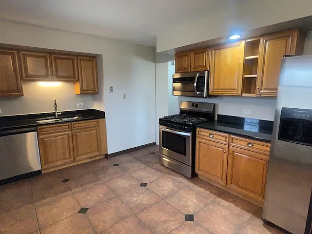 3600 Birchwood Dr — Photo 10
