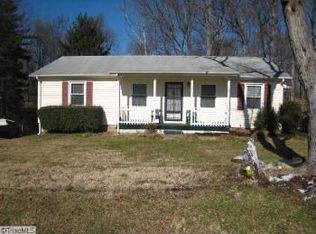 711 Runyon Dr, High Point, NC 27260