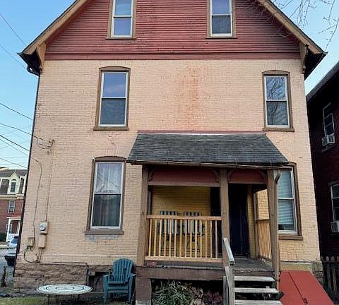 3rd image of 754 Grace St