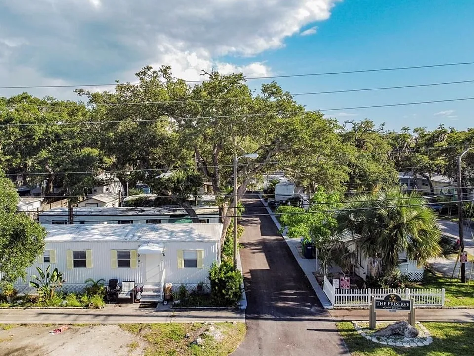 15004 113th Ave N