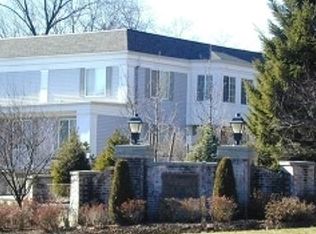 186 Riveredge Dr, Chatham, NJ 07928