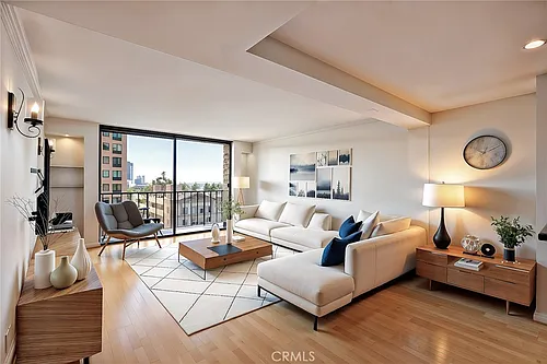 10535 Wilshire #912 Photo 1