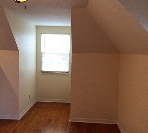 3rd image of 716 E Washington St APT 3