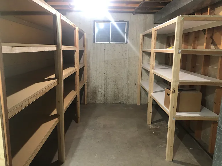 770 N Main St — Photo 17