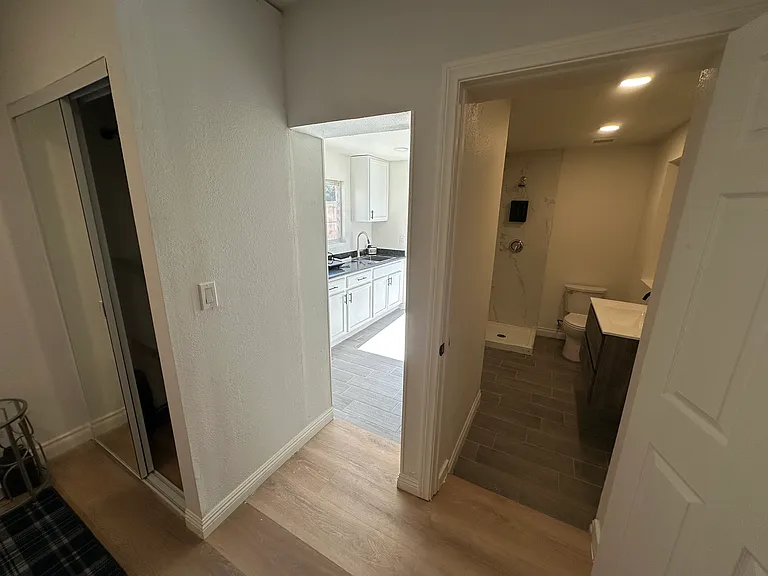 3030 Plaza St #B — Photo 15