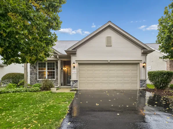 2491 Sandlewood Cir, Elgin, IL 60124