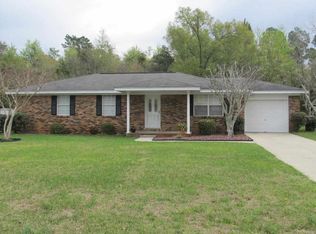 8704 Hollingsworth Ave, Pensacola, FL 32534