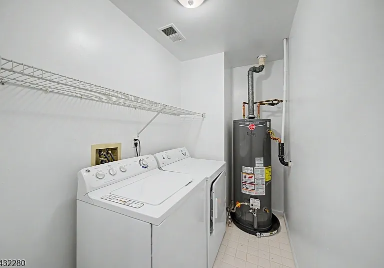 415 Union St — Photo 32