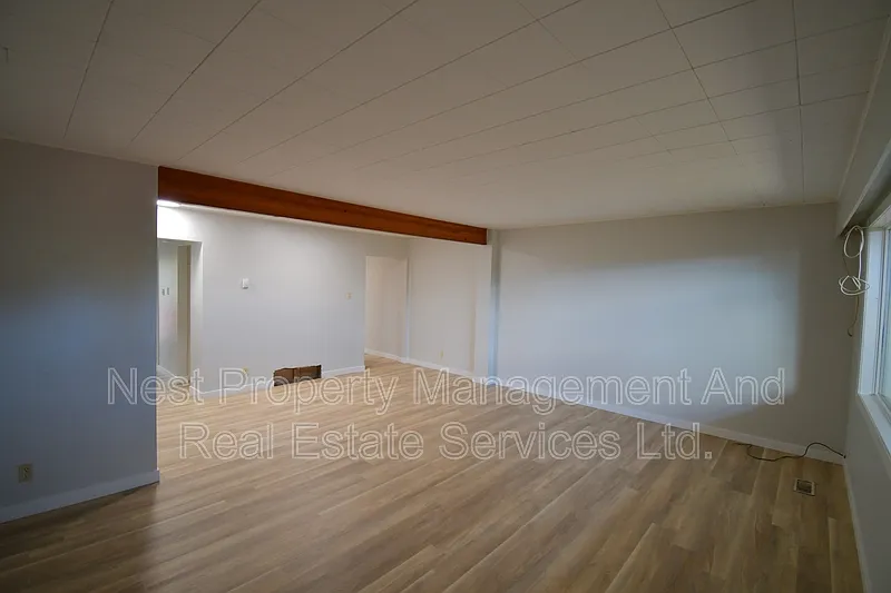 3 bed, 1.5 bath, $1,795 — Photo 2