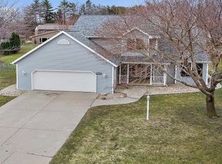 2797 Rockwood Hts, Green Bay, WI 54313