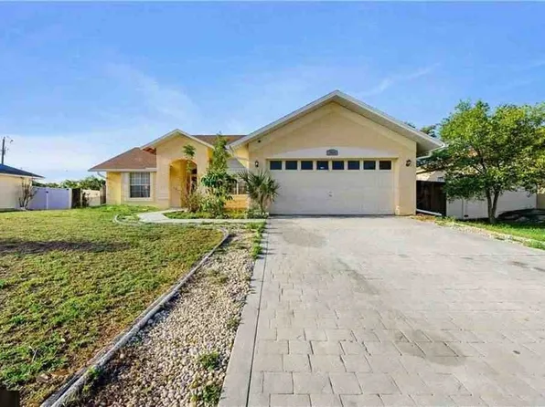 706 SW 11th Ter, Cape Coral, FL 33991