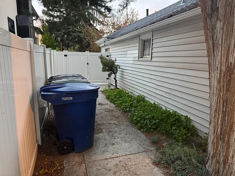 2206 S 1900 E — Photo 19