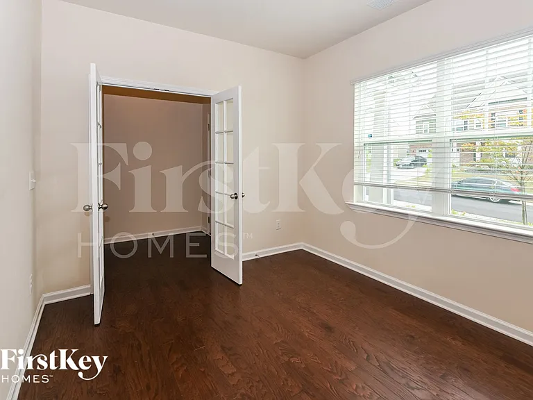 11607 Gilroy Ln — Photo 6