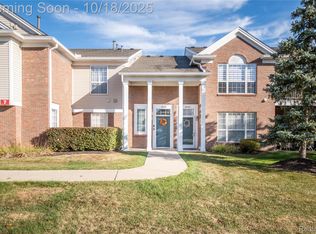 16706 Dover Dr, Northville, MI 48168