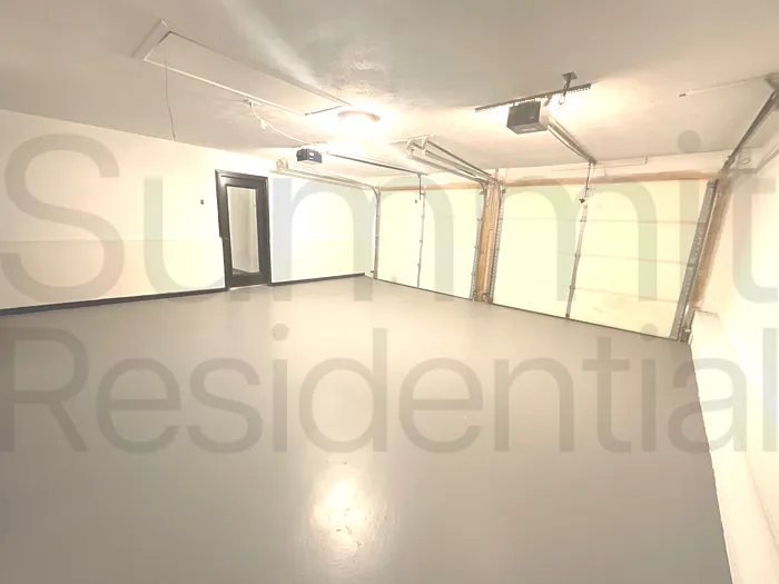 512 Raven Springs Trl — Photo 25
