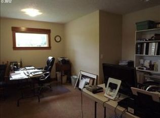 208 N Springbrook Rd, Newberg, OR 97132