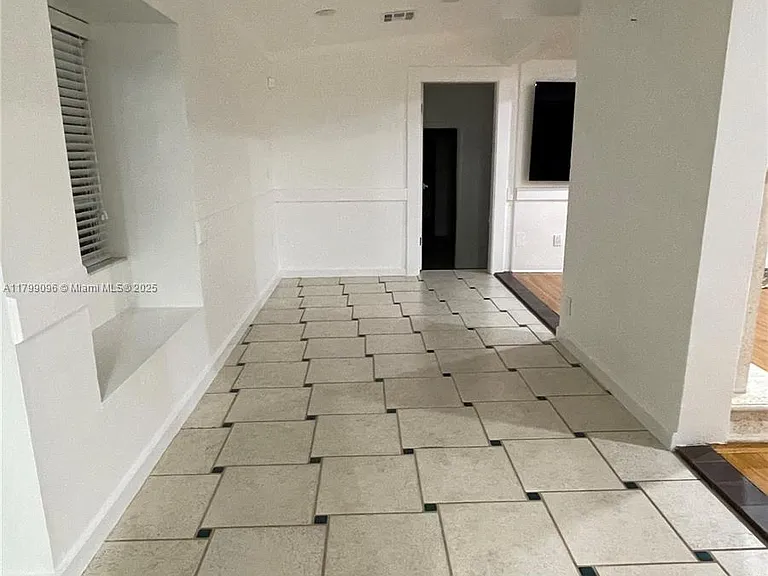63 NW 51st Ave #63 — Photo 6