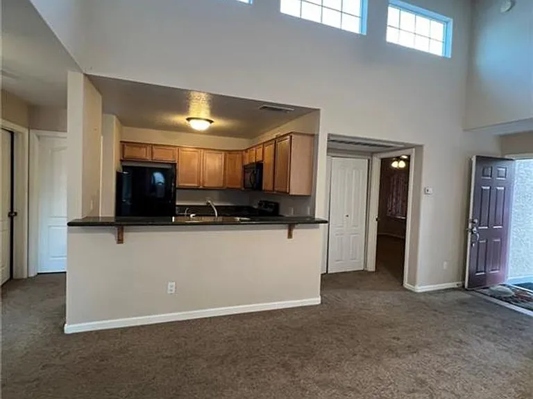 9325 W Desert Inn Rd #206 — Photo 33