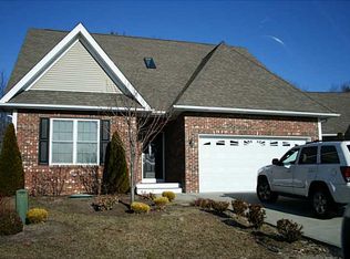 12 Leighas Ln, Coventry, RI 02816