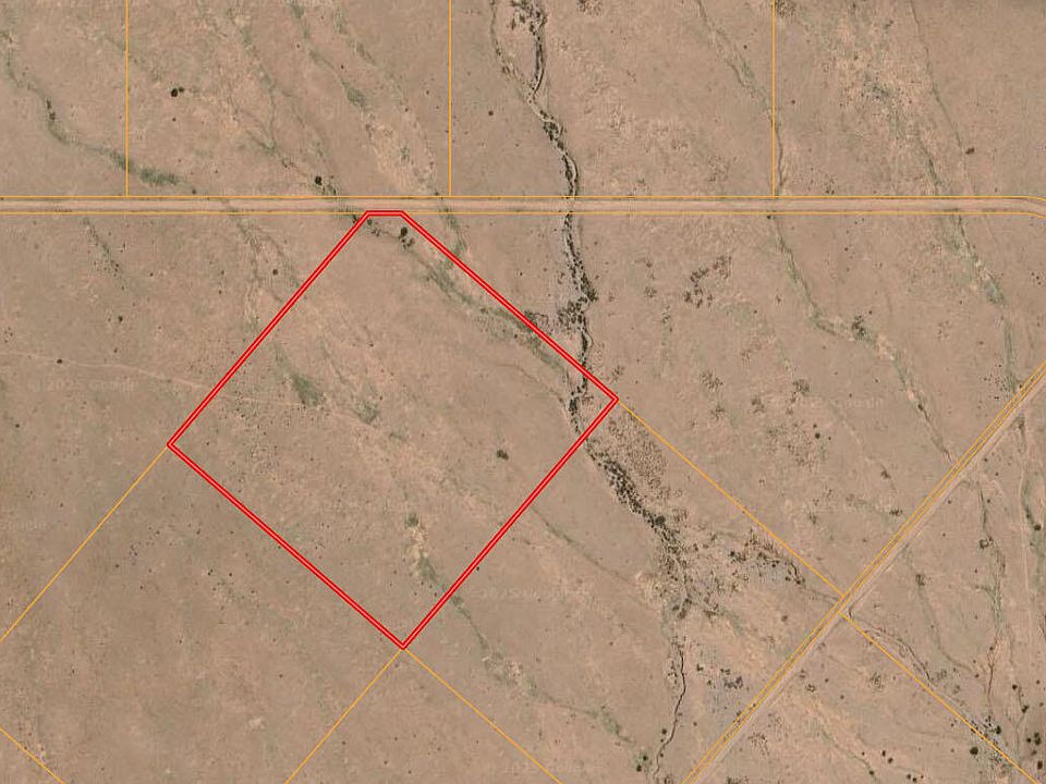 2nd image of 325 Desert Mesa Rd