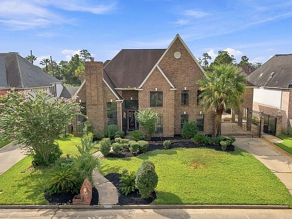 2nd image of 7611 Naremore Dr