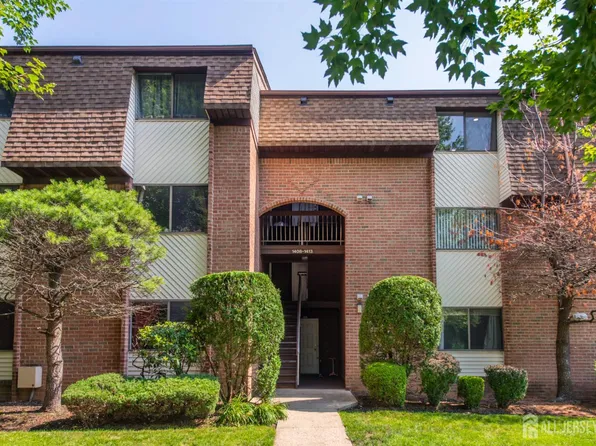 1412 Edison Glen Ter, Edison, NJ 08837