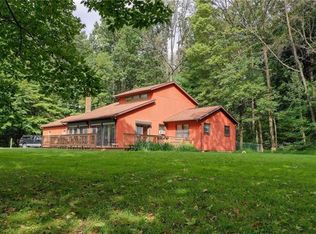 2930 W Scenic Dr, Danielsville, PA 18038