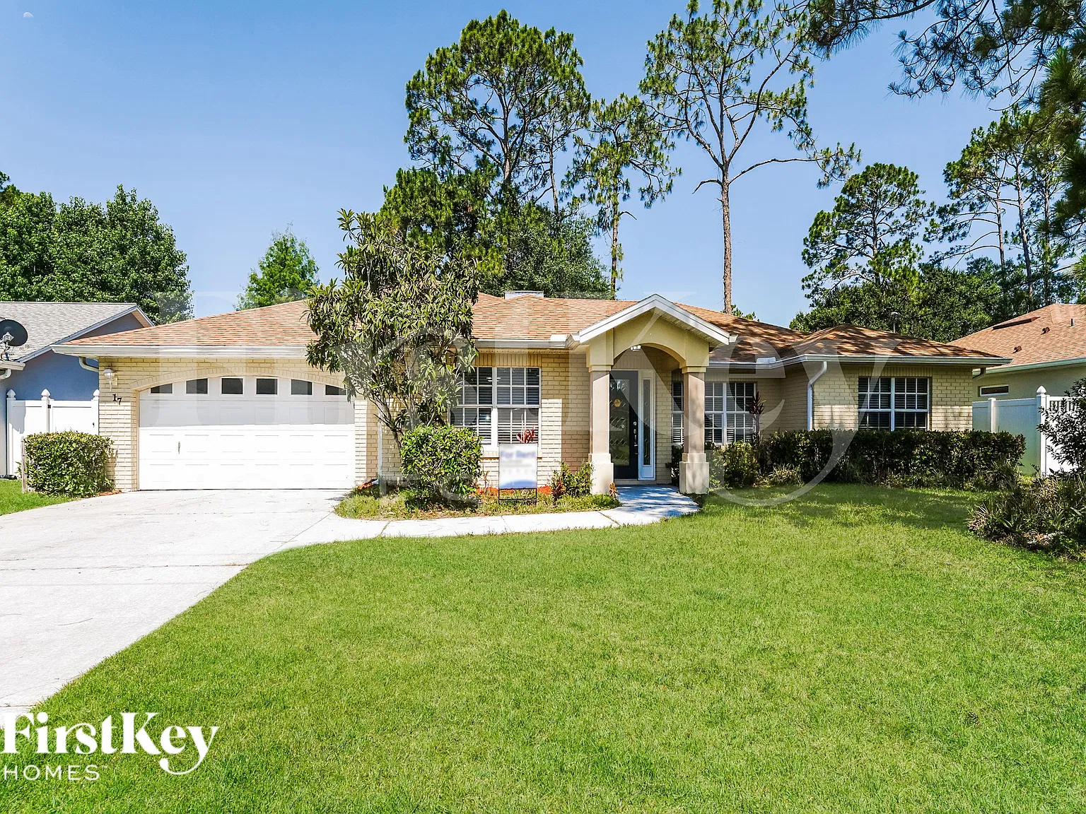 3 bed, 2.0 bath, 2167 sqft, $2,715 — Photo 1