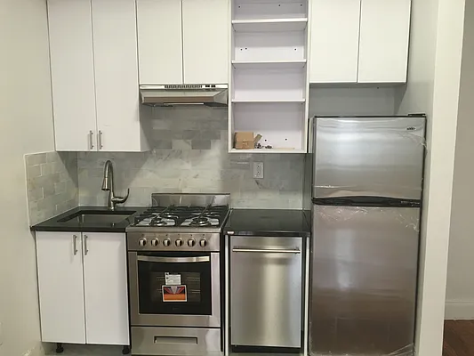 Rented by JTRE LLC | media 12