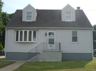 1020 Fernwood Ave, Maple Shade, NJ 08052