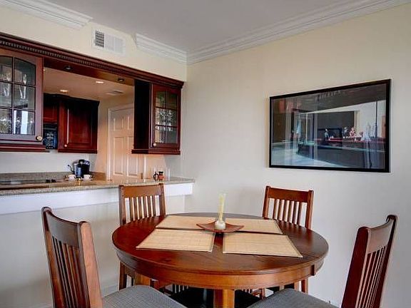 3rd image of 3481 Lakeside Dr NE APT 2202