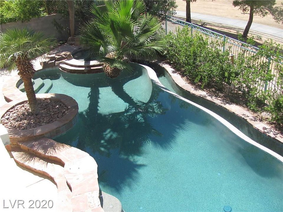 1st image of 105 Chateau Whistler Ct