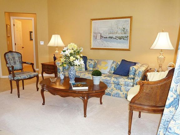 5th image of 716 Trotwood Trace Ct