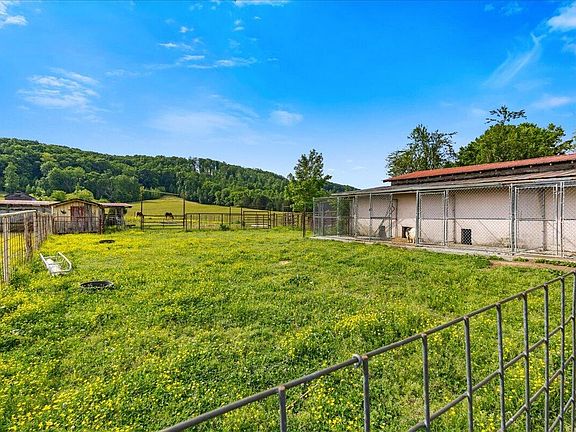 18th image of 1245 Paint Rock Valley Rd