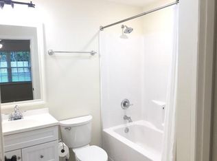 227 Oak Crest Dr, Wilmington, NC 28403