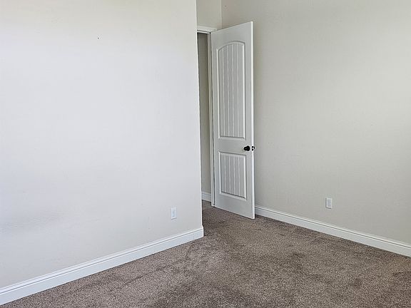 Room 1 (143 square feet)