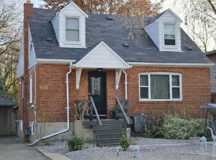 237 Ferris Rd, Toronto, ON M4B 1H2