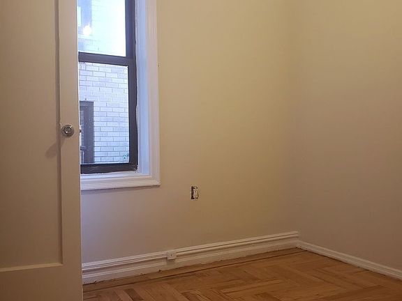 2nd image of 195 Bennett Ave APT 4C