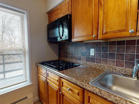 2nd image of 411 Bloomfield Ave #B09